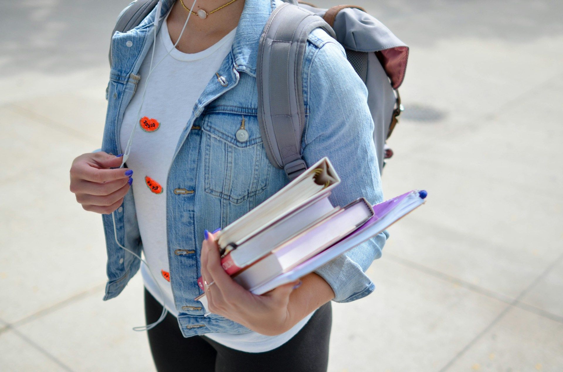 https://marketing-web-production-strapi.azurewebsites.netFemale university student on her way to class.